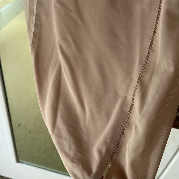 Spanx Haute Contour Nouveau Nude Slip - Picture 3 of 8